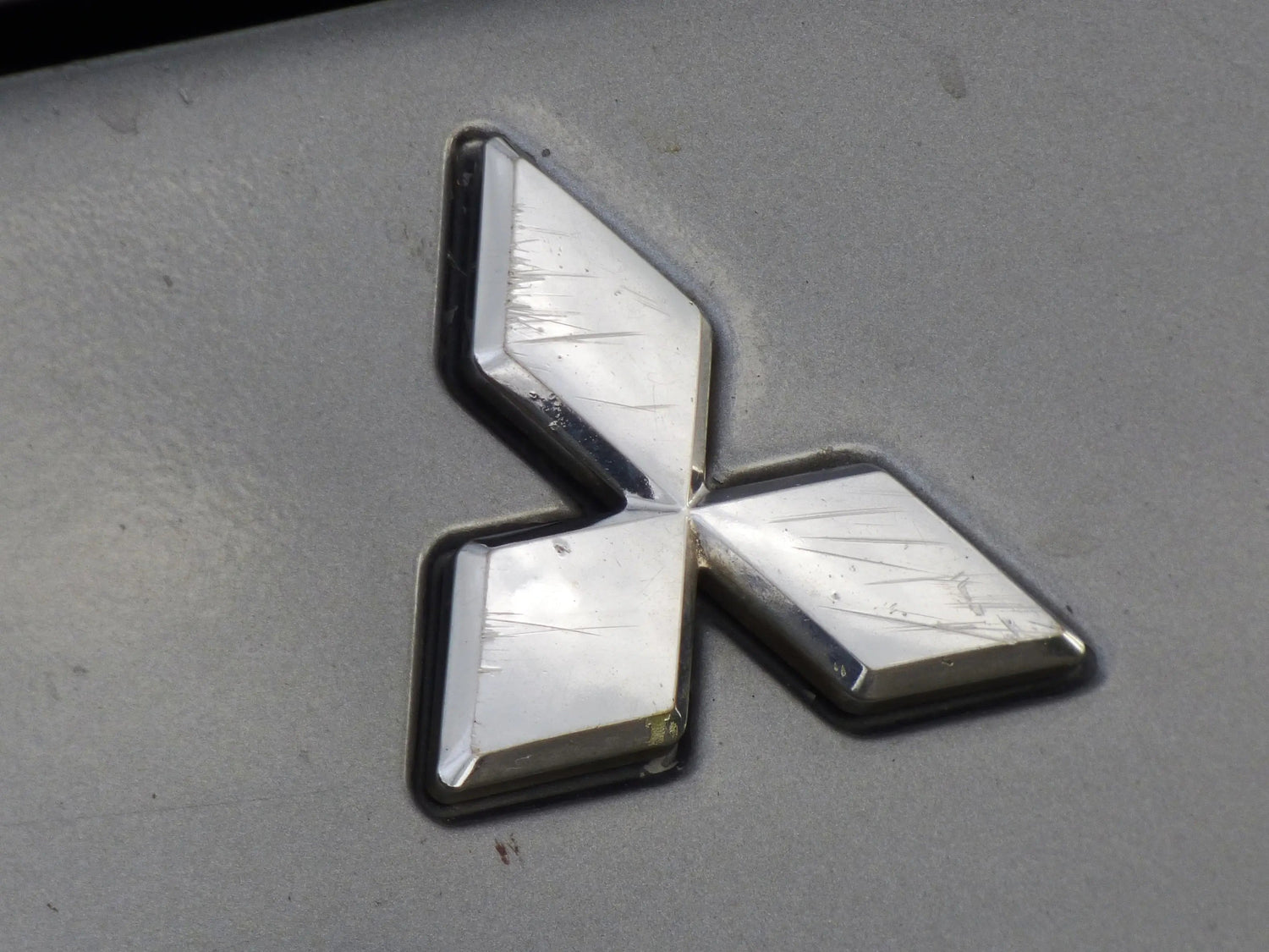 Autoradio Mitsubishi - TOPTAKTIL